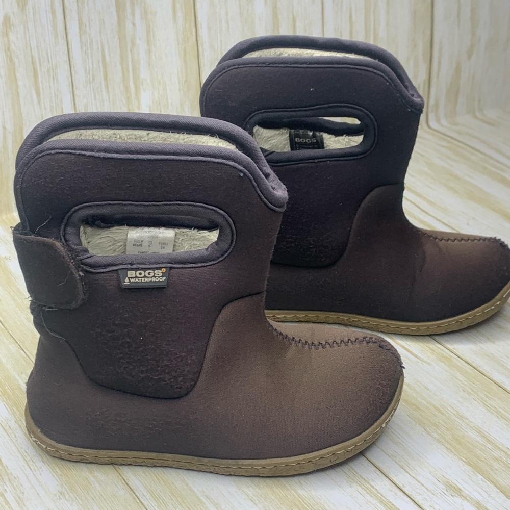 COPY - Toddlers Bogs Waterproof Boots Sz 8 Pre Owned with signs of wear